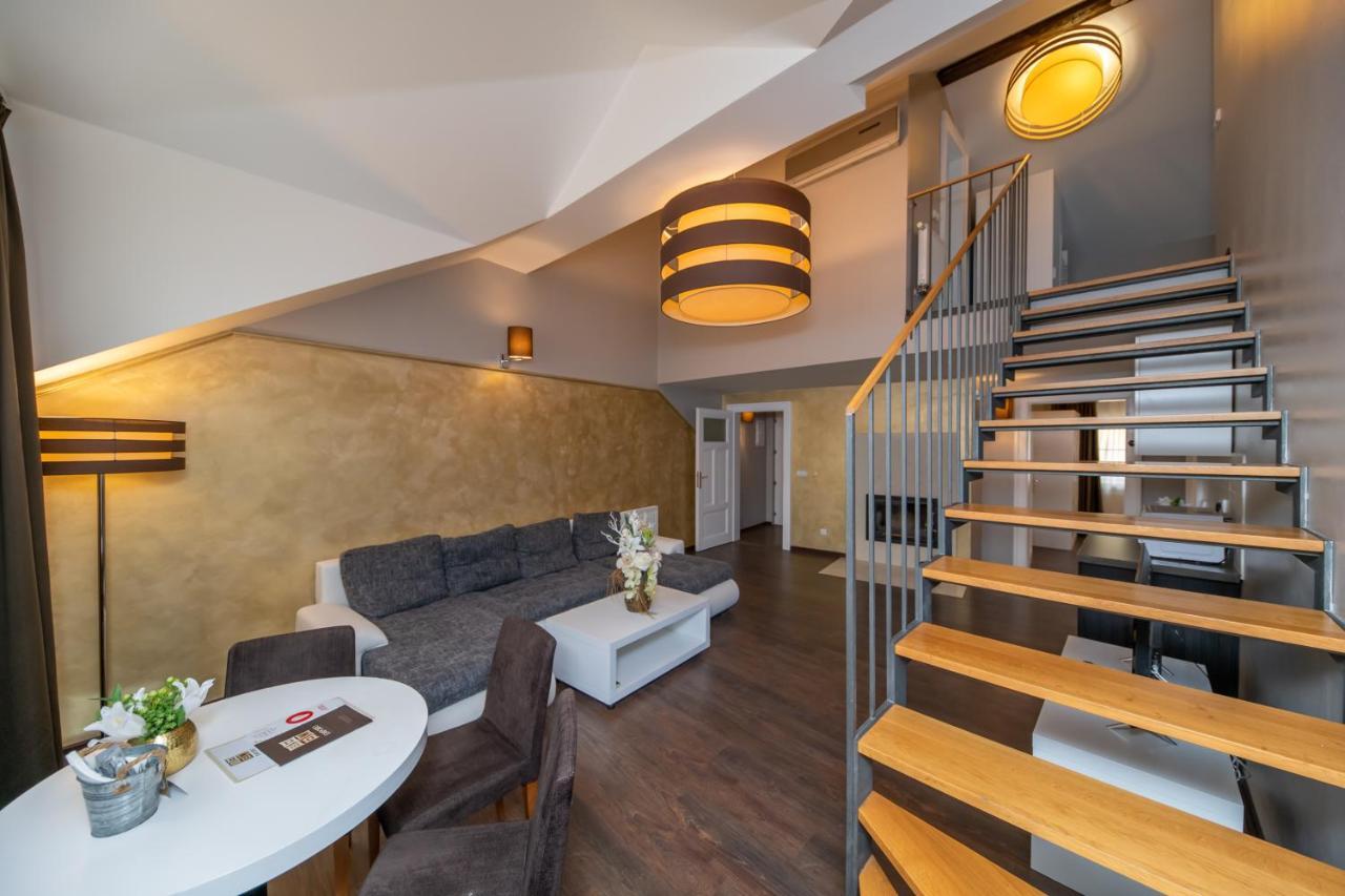 Emporio Prague Apartments Екстериор снимка