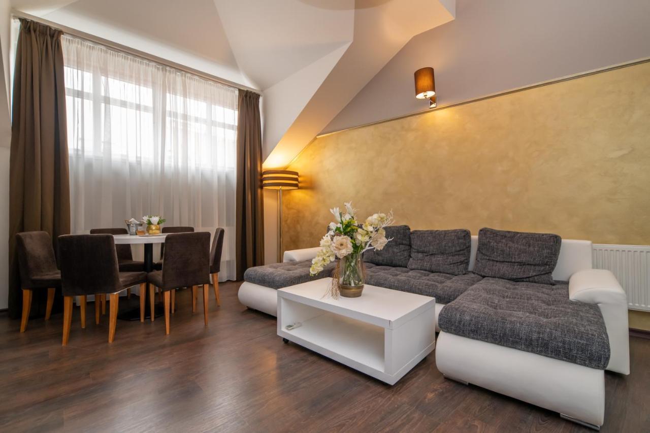 Emporio Prague Apartments Екстериор снимка